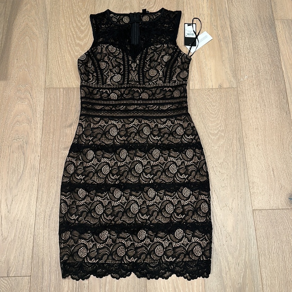 Guess Kason Lace bodycon dress